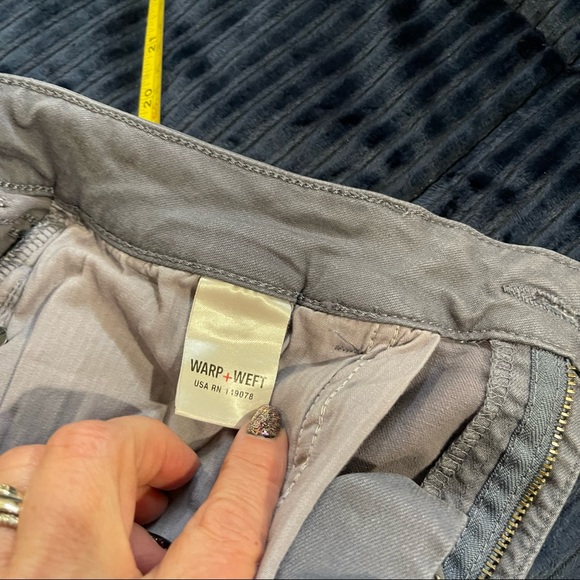 WARP + WEFT JFK SKINNY 28” light gray jeans - Picture 7 of 8